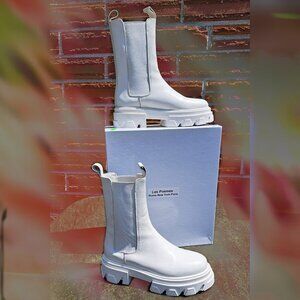 White Leather Chelsea Boots, 38/8 ◇ Made in Italy by french designer Les Poèmes